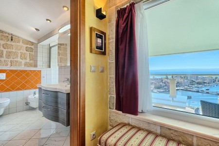 Chorvátsko Omiš Villa Rajski Dvor 11 dňový pobyt Raňajky Letecky Letisko: Praha October 2025 ( 2/10/25-12/10/25)