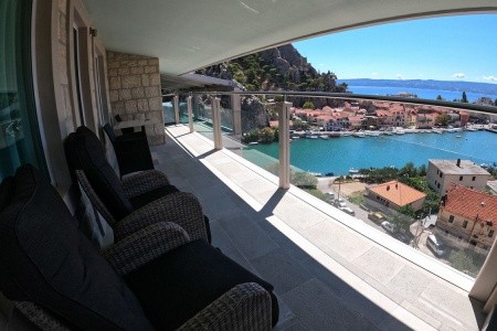 Chorvátsko Omiš Villa Rajski Dvor 11 dňový pobyt Raňajky Letecky Letisko: Praha October 2025 ( 2/10/25-12/10/25)