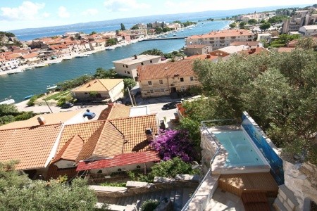 Chorvátsko Omiš Villa Rajski Dvor 11 dňový pobyt Raňajky Letecky Letisko: Praha October 2025 ( 2/10/25-12/10/25)