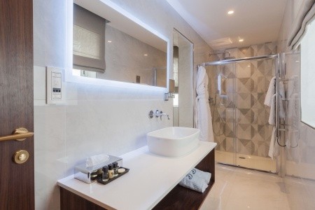 The Duke Boutique - 23