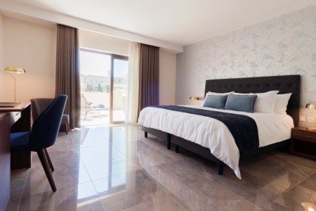 The Duke Boutique - 29