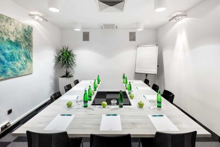 Česká republika Praha a okolie Occidental Praha 8 dňový pobyt Raňajky Vlastná March 2026 ( 4/03/26-11/03/26)