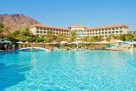 Spojené arabské emiráty Fujairah Fujairah Rotana Resort And Spa 5 dňový pobyt Raňajky Letecky Letisko: Praha June 2025 (15/06/25-19/06/25)