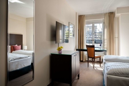 Rakúsko Viedeň Flemings Hotel Wien Stadthalle 4 dňový pobyt Raňajky Vlastná January 2027 ( 1/01/26- 4/01/27)