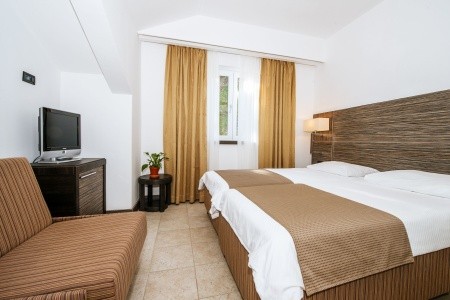 Chorvátsko Severná Dalmácia Zaton Holiday Resort Apartments 6 dňový pobyt Polpenzia Vlastná October 2025 (14/10/25-19/10/25)