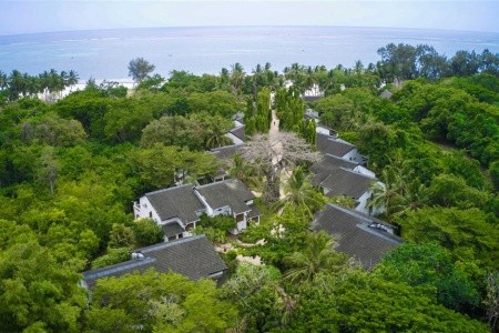 Pinewood Beach Resort
