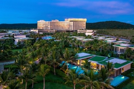 Pullman Phu Quoc Beach Resort (Phu Quoc) - 10
