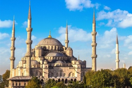 ISTANBUL, BRÁNA ORIENTU
