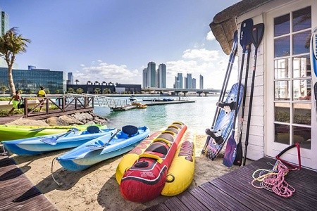Spojené arabské emiráty Abu Dhabi Beach Rotana Hotel & Tower 15 dňový pobyt All Inclusive Letecky Letisko: Praha august 2024 (24/08/24- 7/09/24)