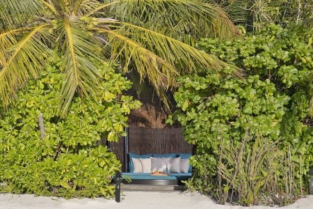 Maldivy Južný Atol Male Naladhu Maldives 10 dňový pobyt Polpenzia Letecky Letisko: Praha April 2026 (13/04/26-22/04/26)