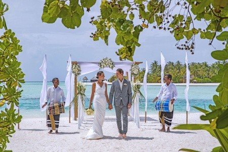 Maldivy Južný Atol Male Naladhu Maldives 10 dňový pobyt Polpenzia Letecky Letisko: Praha April 2026 (13/04/26-22/04/26)