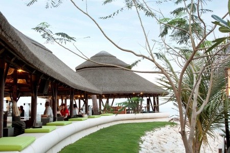 Katar Doha Hilton Doha 8 dňový pobyt Raňajky Letecky Letisko: Praha July 2026 (26/07/26- 2/08/26)