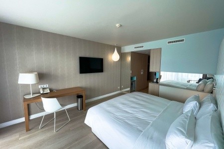 Radisson Blu Resort & Spa, Ajaccio Bay - 77