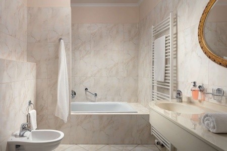 Humboldt Park & Spa - 12