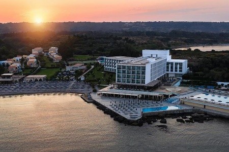 Eden Roc Resort