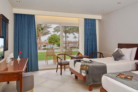 The Three Corners Sea Beach Resort - 3