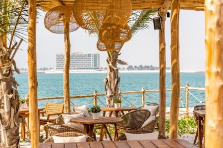 Spojené arabské emiráty Ras Al Khaimah Mövenpick Resort Marjan Island (Ras Al Khaimah) 8 dňový pobyt Raňajky Letecky Letisko: Praha June 2025 ( 8/06/25-15/06/25)