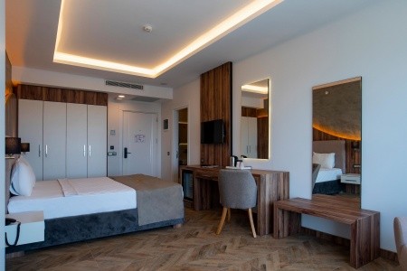 Maril Beach & Spa (Ex. City Point Beach) - 98