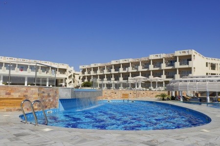 Sirena Beach Resort & Spa - 2