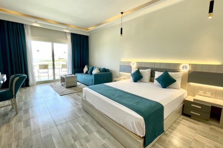 Sirena Beach Resort & Spa - 7