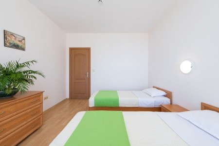 Trakia Plaza Hotel &Amp; Apartments - 8