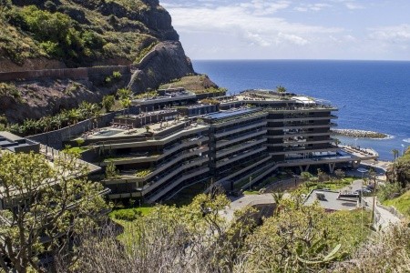 Fly & Drive: Objevte Madeiru! + pobyt v Hotel Saccharum Resort & Spa