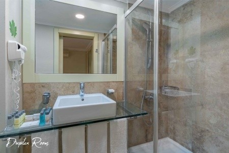 Emelda Sun Club - 17