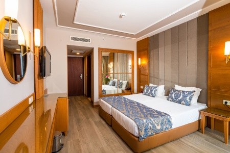 Royal Atlantis Beach - 23