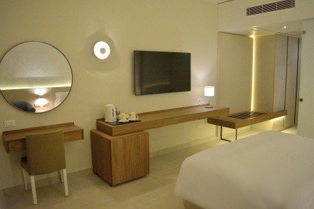 Egypt Sharm El Sheikh Reef Oasis Beach Resort 8 dňový pobyt All Inclusive Letecky Letisko: Praha August 2026 (11/08/26-18/08/26)