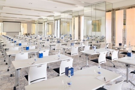 Spojené arabské emiráty Dubaj Arjaan Dubai Media City By Rotana 8 dňový pobyt Raňajky Letecky Letisko: Praha March 2026 (11/03/26-18/03/26)