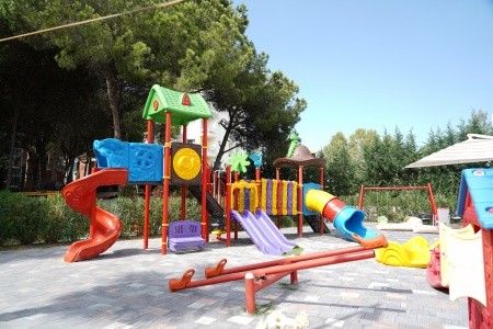 Albánsko Durrës Henry Resort 8 dňový pobyt All Inclusive Letecky Letisko: Brno July 2026 ( 7/07/26-14/07/26)