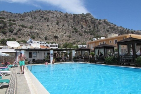 Coralli Apartments & Studios