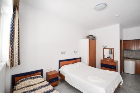 Coralli Apartments & Studios