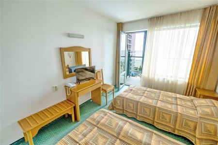 Bulharsko, Slunečné Pobřeží, Slavyanski, za <span>19.139</span> Kč