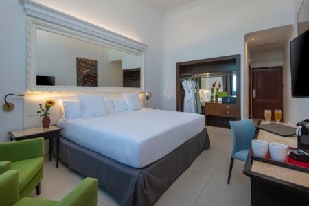 Kuba La Habana (Havana) Telegrafo 9 dňový pobyt Raňajky Letecky Letisko: Praha July 2026 (15/07/26-23/07/26)