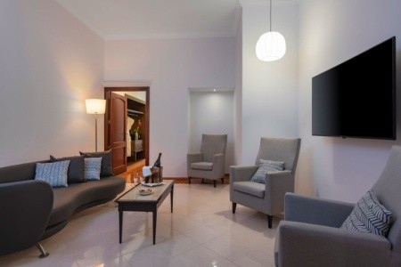 Kuba La Habana (Havana) Telegrafo 9 dňový pobyt Raňajky Letecky Letisko: Praha July 2026 (15/07/26-23/07/26)