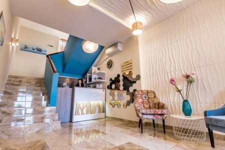 Boulevard Boutique - 5