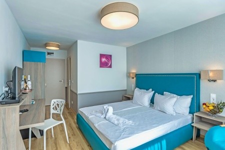 Boulevard Boutique - 9