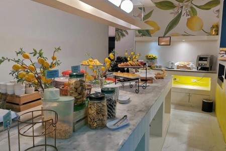 Thajsko Phuket The Melody Phuket 8 dňový pobyt Raňajky Letecky Letisko: Praha December 2026 (22/12/26-29/12/26)