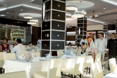 Jamajka Montego Bay Riu Palace Jamaica 16 dňový pobyt All Inclusive Letecky Letisko: Viedeň February 2026 (28/02/26-15/03/26)