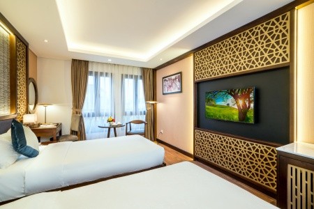 Conifer Grand - 21
