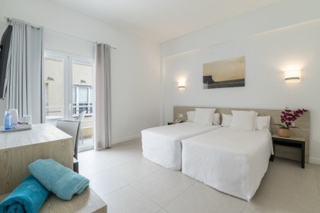 Kanárske ostrovy Tenerife El Medano 11 dňový pobyt Raňajky Letecky Letisko: Budapešť April 2026 ( 3/04/26-13/04/26)