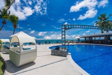 Coco De Mer & The Black Parrot Suites - 2