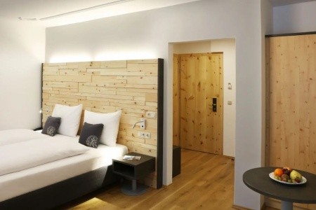 Rakúsko Saalbach / Hinterglemm Jufa Alpenhotel Saalbach 8 dňový pobyt Polpenzia Vlastná January 2026 (10/01/26-17/01/26)