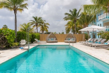 Dolphin Suites