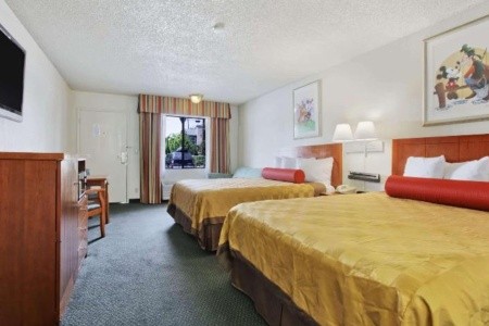 USA California Travelodge Inn By Wyndham Anaheim Disneyland Drive 14 dňový pobyt Raňajky Letecky Letisko: Viedeň September 2025 (18/09/25- 1/10/25)