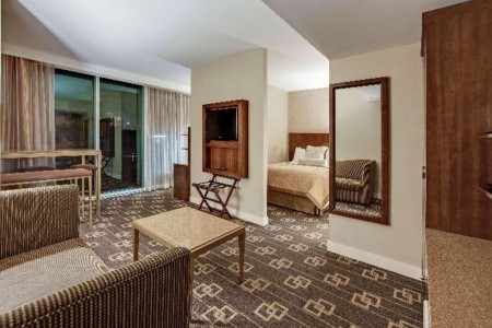 USA New York Wyndham Garden Chinatown 10 dňový pobyt Raňajky Letecky Letisko: Praha October 2025 (18/10/25-27/10/25)