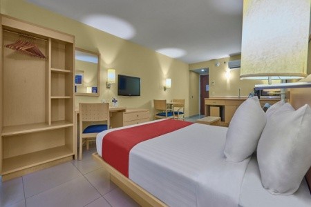 Mexiko Cancún City Express 9 dňový pobyt Raňajky Letecky Letisko: Praha December 2025 (19/12/25-27/12/25)