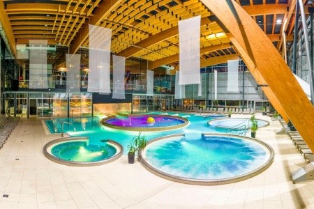 Slovensko Východné Slovensko Aquacity Seasons 8 dňový pobyt Raňajky Vlastná February 2026 (13/02/26-20/02/26)