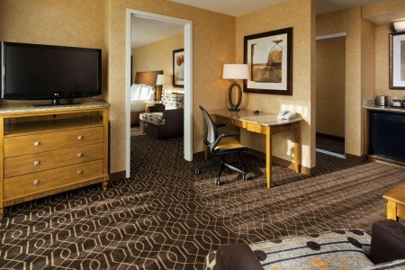 USA California Doubletree Suites Anaheim Resort Convention Ctr 12 dňový pobyt Bez stravy Letecky Letisko: Praha May 2025 (30/05/25-10/06/25)